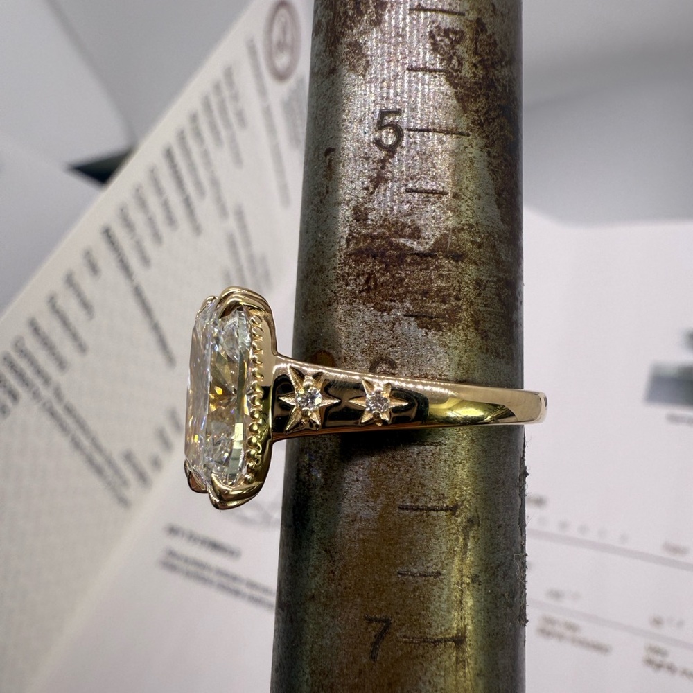5.02 carat E VS1 elongated cushion diamond engagement ring - Picture 6 of 17